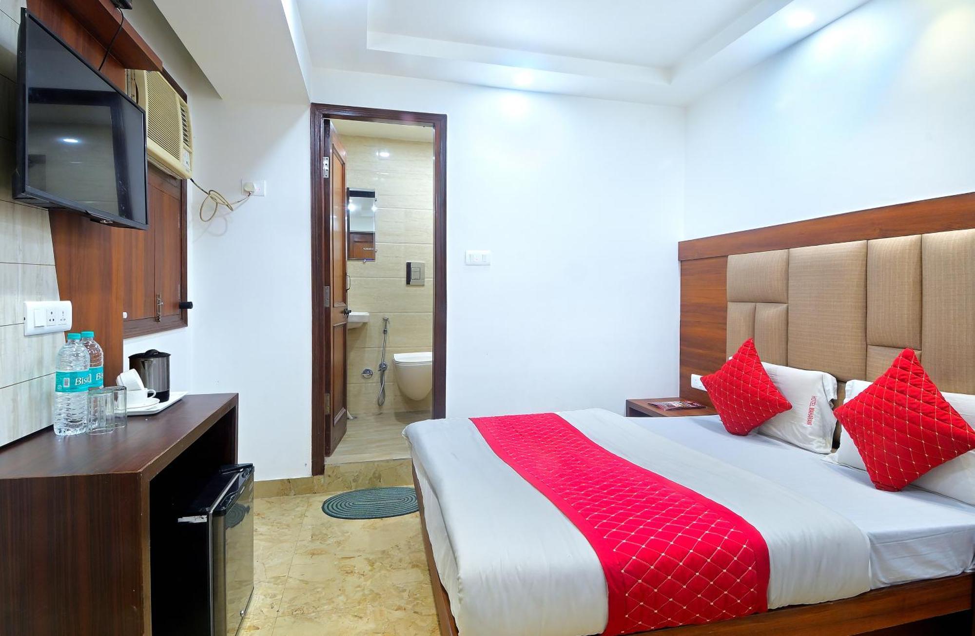 Hotel Maharani Lodge New Delhi Exterior photo