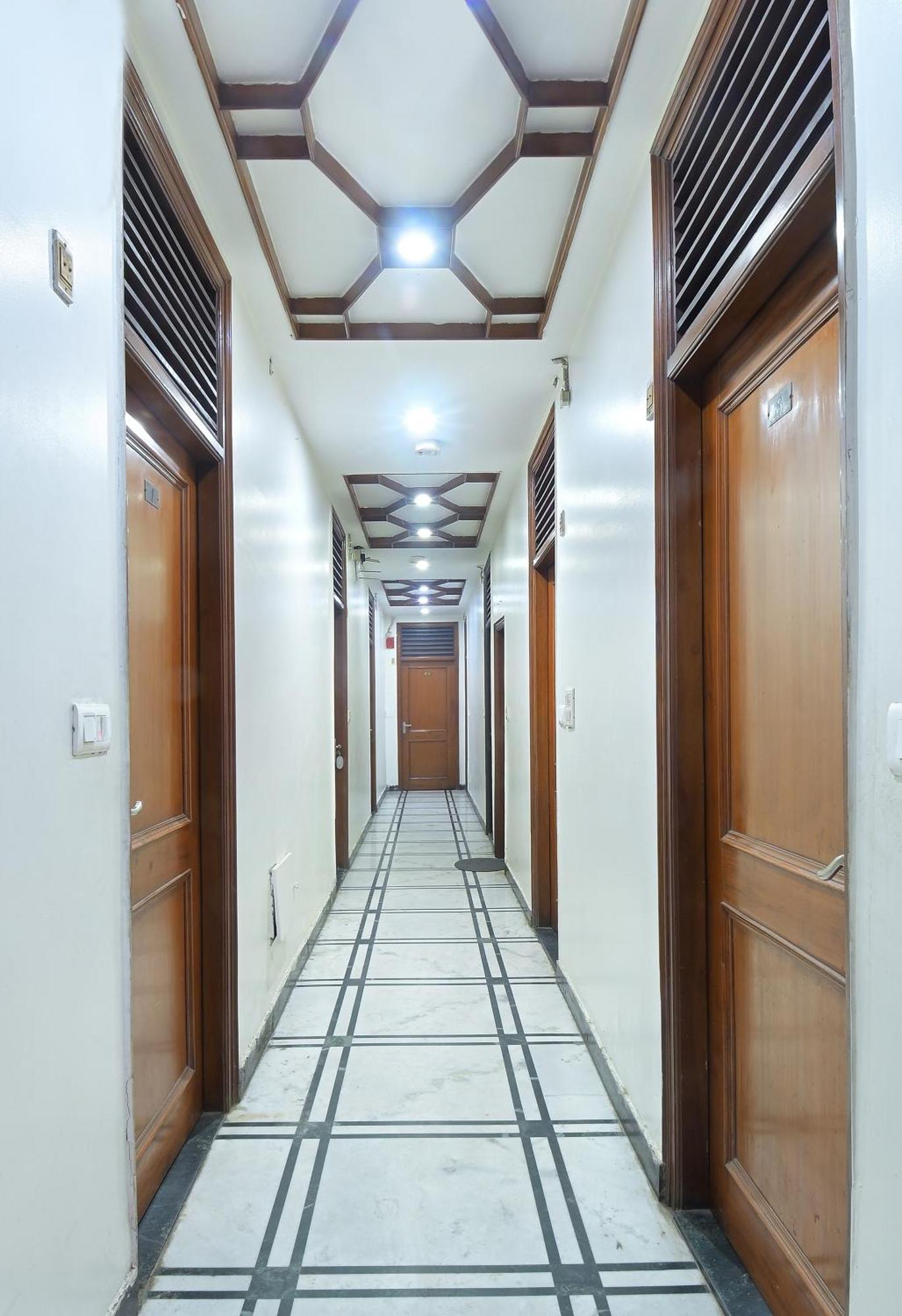 Hotel Maharani Lodge New Delhi Exterior photo