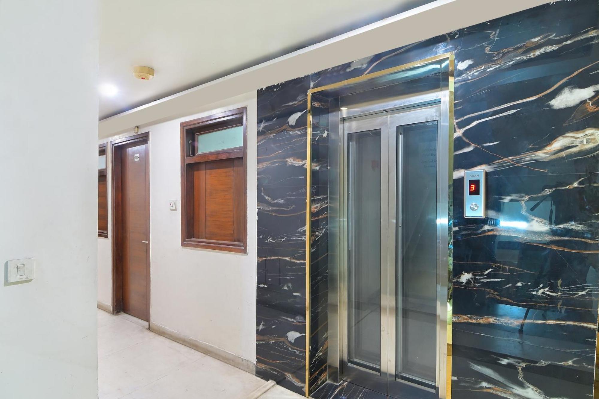 Hotel Maharani Lodge New Delhi Exterior photo