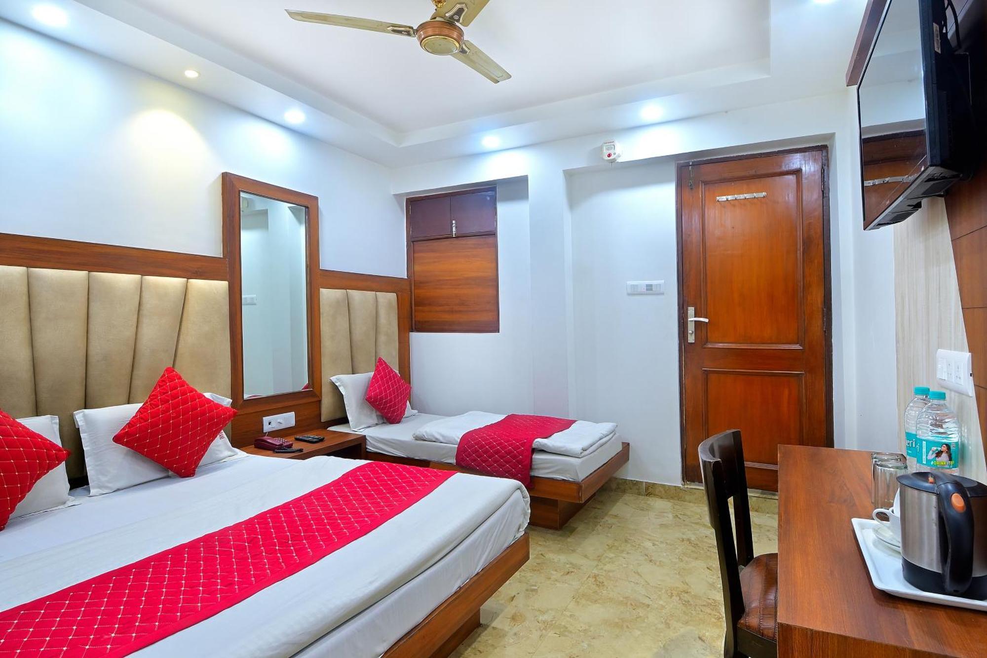 Hotel Maharani Lodge New Delhi Exterior photo